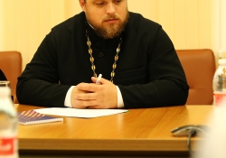 Освящение храма в честь &quot;Казанской&quot; иконы Божией Матери в Новом Порту. Первая Божественная литургия