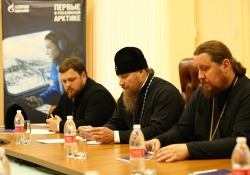 Освящение храма в честь &quot;Казанской&quot; иконы Божией Матери в Новом Порту. Первая Божественная литургия