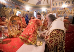 Божественная литургия в Преображенском соборе в Сургуте