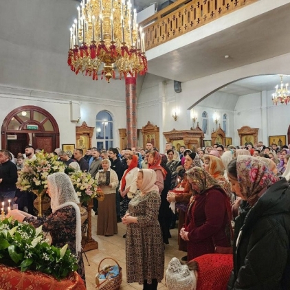 Светлое Христово Воскресение в храме прп. Серафима Саровского г. Новый Уренгой