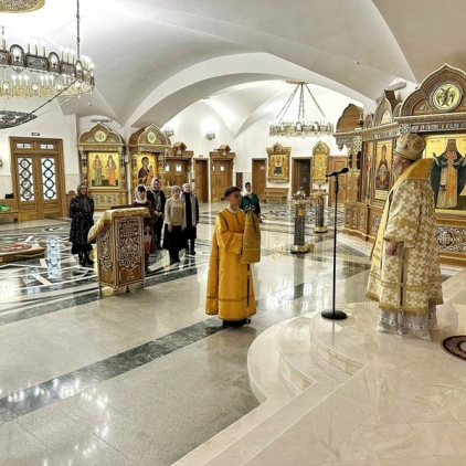 Епископ Феодосий совершил литургию в субботу недели 25-й по Пятидесятнице в соборе 