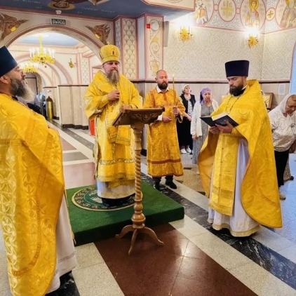 Служение архиепископа в день Крещения Руси