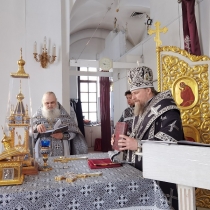 Литургия Преждеосвященных Даров в пятницу 2-й недели поста в Петропавловском храме