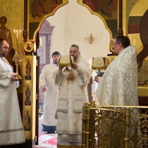 В храме г. Ноябрьск прошло богослужение Лазаревой субботы