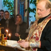 Священник на Дне неизвестного солдата