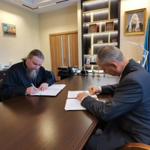 Подписано соглашение между Салехардской епархией и Общественной палатой ЯНАО