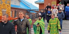Жители района Коротчаево отметили праздник Святой Троицы