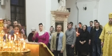 Божественная литургия в храме Петра и Павла