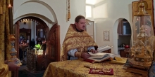 Праздничная Божественная литургия в новоуренгойском храме прп. Серафима Саровского