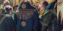 Архиепископ Николай в Троице-Сергиевой Лавре за Божественной Литургией