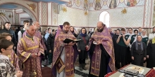 Вынос плащаницы в Богоявленском соборе