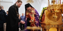 Встреча Благодатного огня в окружной столице