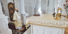 Викарный архиерей совершил богослужение в день Крещения Руси в Кафедральном соборе