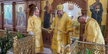 Архиепископ Николай возглавил воскресное богослужение на Серафимовском подворье
