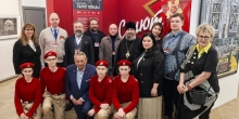 Епископ Ноябрьский побывал на открытии патриотической выставки