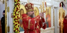 Архиерейское служение в праздник Светлого Христова Воскресения в Петропавловском храме