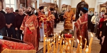Управляющий епархией совершил литургию в Новом Уренгое в Неделю о расслабленном