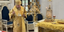 Архиерейское всенощное бдение в Петропавловском храме г. Салехарда