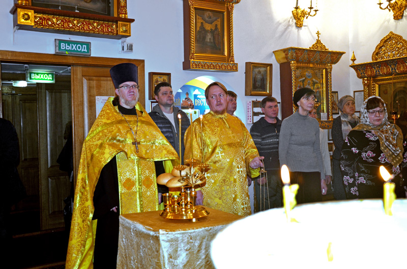 Официальный сайт Салехардской епархии | Престольный праздник в поселке ...